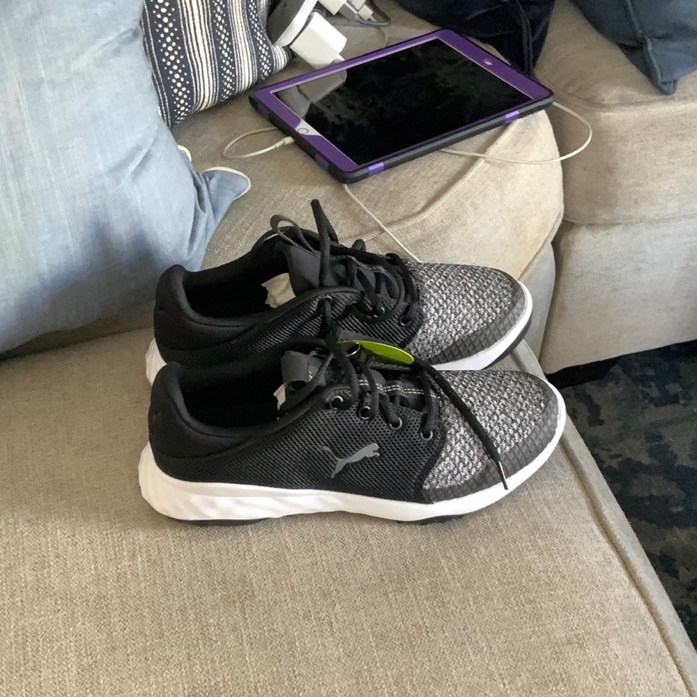 Puma size 9 Grip fusion spikeless golf shoes